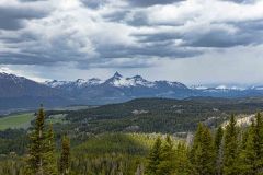 2022-06-Yellowstone-421-HDR